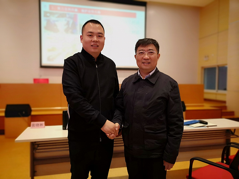 豫商赴滬，共研發(fā)展│許明月董事長參加民建河南省企業(yè)家會(huì)員班培訓(xùn)